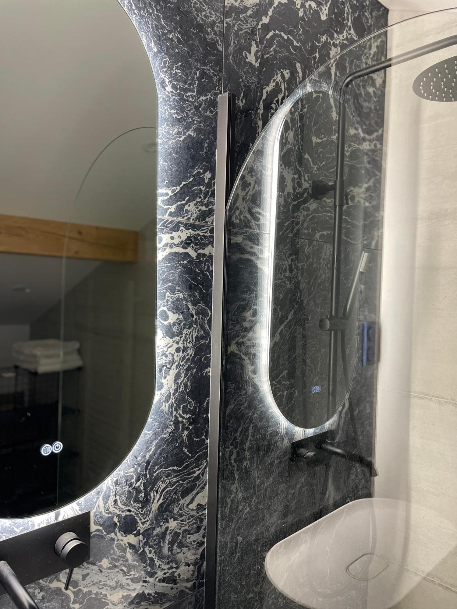 Appartement Moderne Dominant La Ville ポンタルリエ エクステリア 写真